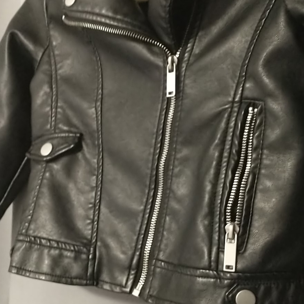 Jacket - Picture 3 of 4